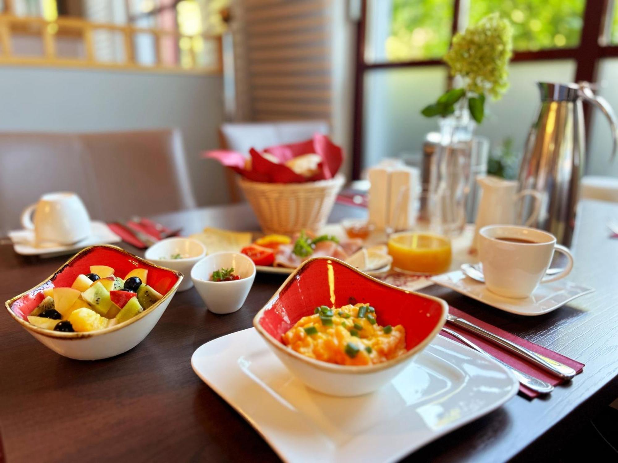 Hotel Kristall Weisswasser Εξωτερικό φωτογραφία